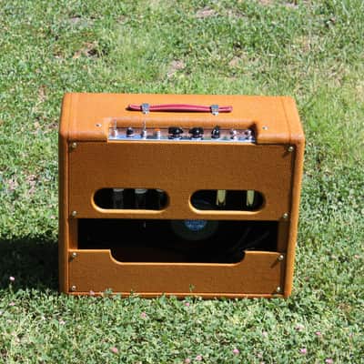 Carl's Custom Amps  Classic Tweed Deluxe 5E3 Dark Tweed Video Demo! Best 5E3 Anywhere! image 4