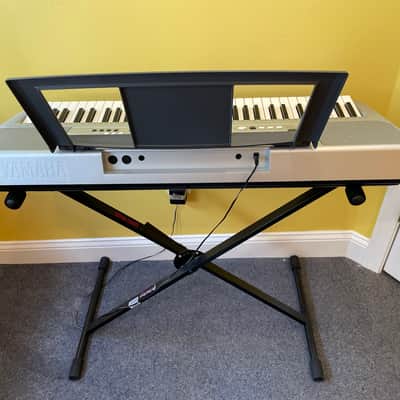 Yamaha PSR E323 Unknown image 4
