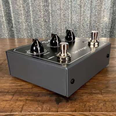 Behringer 69 Vibe Univibe Guitar Effect Pedal Used image 4