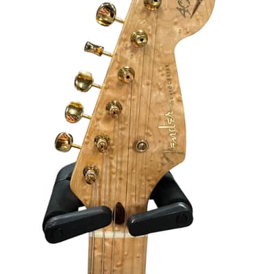 Fender Diamond Dealer Custom Shop Limited Edition 40th Anniversary Stratocaster W/ Diamond Ring image 4