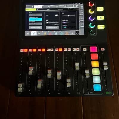 Mackie DLZ-Creator 12-Channel Digital Mixer 2023 - Present - Black image 2