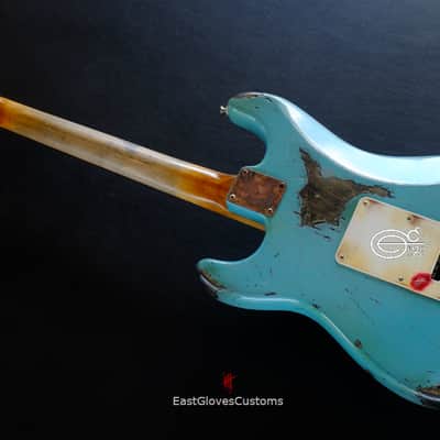 Fender Stratocaster 50th Anniversary Daphne Blue/Silver Aged Relic image 11