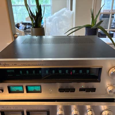 Accuphase T-101 stereo tuner 1970’s image 1