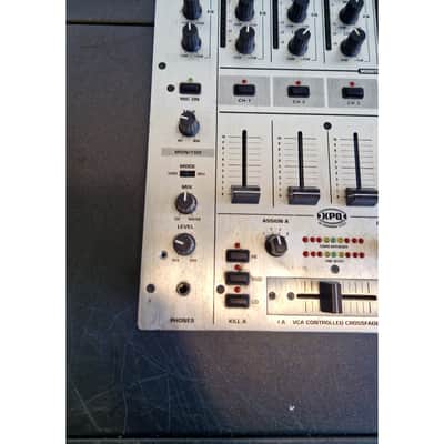 Behringer DJX700 - Mixer - Poor image 5