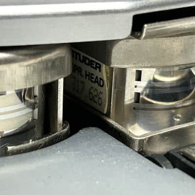 Studer A807 Old Stock head block, w/1/2 track and 1/4 track playback heads image 3