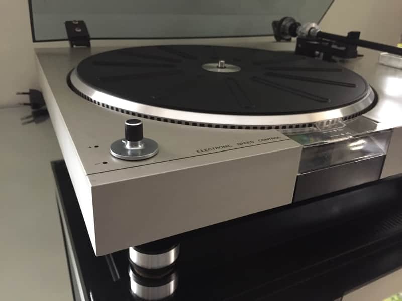 Platine vinyle ADC 280 bonne etat