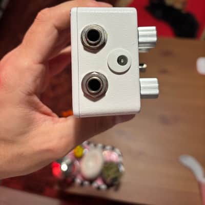 Lusithand Alma MK II 2018 - White image 2