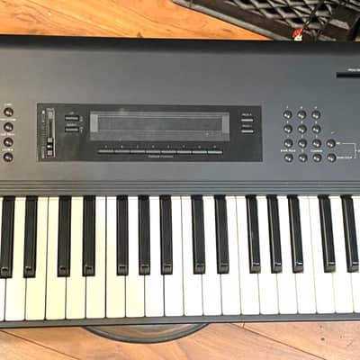 Korg M1 61-Key Synth Music Workstation 1990s - Black