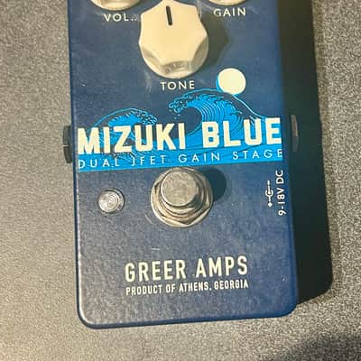 Greer amps Mizuki blue  2020s - Blue image 2