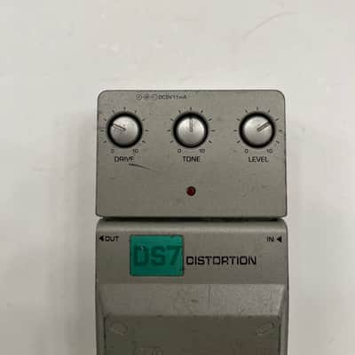 Ibanez DS7 Tone-Lok Analog Distortion Vintage Guitar Effect Pedal image 2