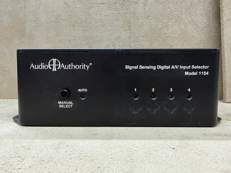 Audio Authority 1154 Signal Sensing Digital A/V Input Selector