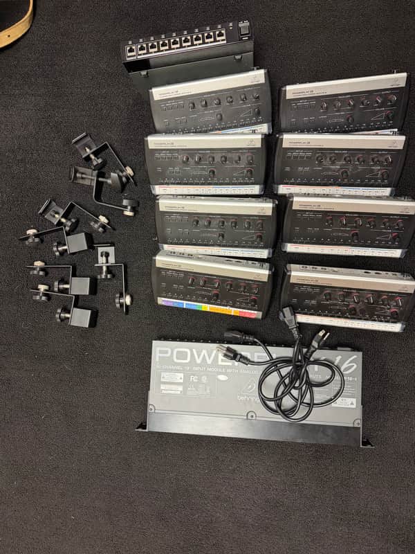 Behringer Powerplay 16 Personal Monitoring System image 1