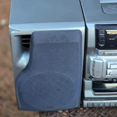 Aiwa Compact Disc Carry Component System CA-DW635U Cassette Radio Boombox image 3