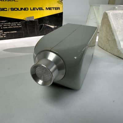 Realistic  Music/Sound level meter, original packaging, Grey image 2