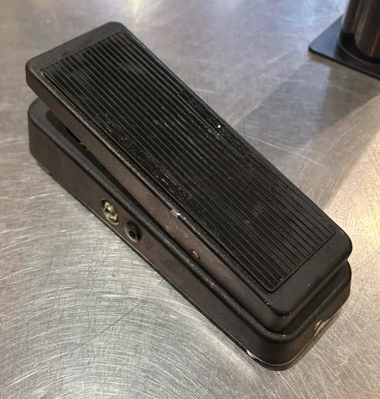 Dunlop GCB95 Cry Baby Standard Wah 1982 - Present - Black image 1