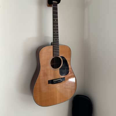 Takamine G330 - Lawsuit Era image 1