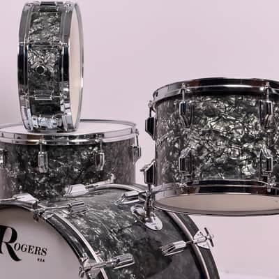 Rogers 22/13/16/5x14" 60's Drum Set - Black Diamond Pearl image 1
