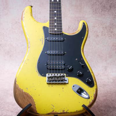 FENDER USA Custom Shop Ltd '67 Reissue Stratocaster Relic "Graffiti Yellow" (2023) image 5