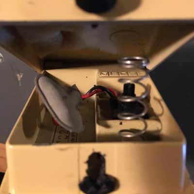Boss FT-2 Dynamic Filter (Black Label) 1986 Yellow image 7