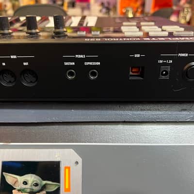 Native Instruments KOMPLETE KONTROL S25 image 5