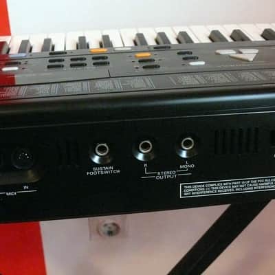 Roland E16 61-Key Intelligent Synthesizer Black image 6