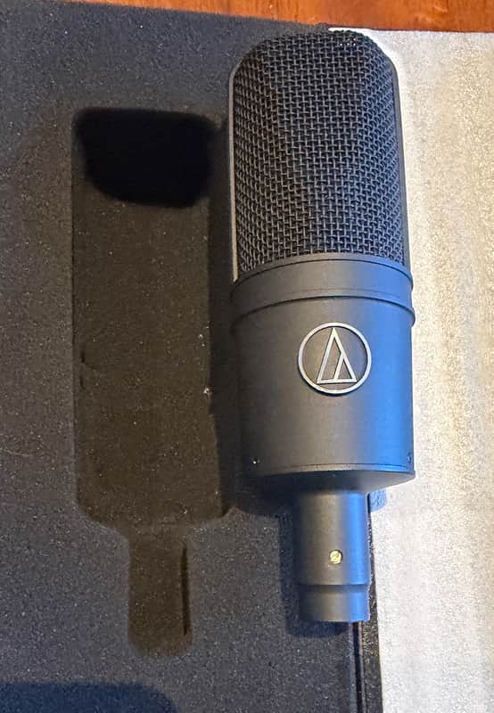 Audio-Technica AT4033a Large Diaphragm Cardioid Condenser Microphone 2010s - Black image 1