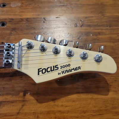 Kramer Focus 3000 1980s White image 3