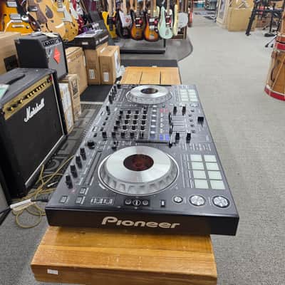 Pioneer DDJ-SZ 4-Channel DJ Controller  - Black Bild 14