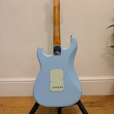 Fender Limited Edition Vintera II Road Worn '60s Stratocaster 2025 Sonic Blue image 2