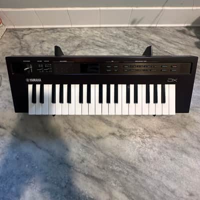 Yamaha Reface DX FM Synthesizer Keyboard – Excellent Condition – Includes Power Supply & Original Box & Papers