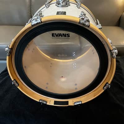 SONOR AQ2 14 x 18 Bass Kick Drum White Pearl XLNT image 2
