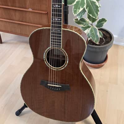 Taylor W-14 PRESENTATION SERIES 1 of 1 USA 1998 FLAME WALNUT KUJO Custom Shop Masterbuilt Acoustic Guitar W14 K14 K Master Built GA Grand Auditorium TIME CAPSULE CASE QUEEN RARE! RARE! RARE! image 23