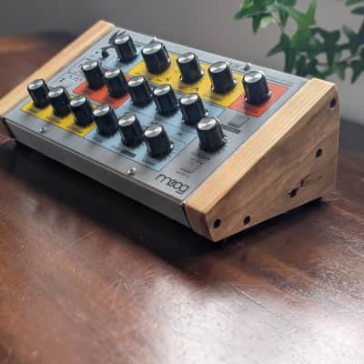 Moog Sirin with Allegheny Cherry Side Panels - Present - Silver image 4