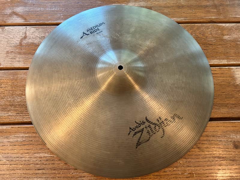 Zildjian 20" A Series Medium Ride Cymbal 1982 - 2012 - Traditional image 1