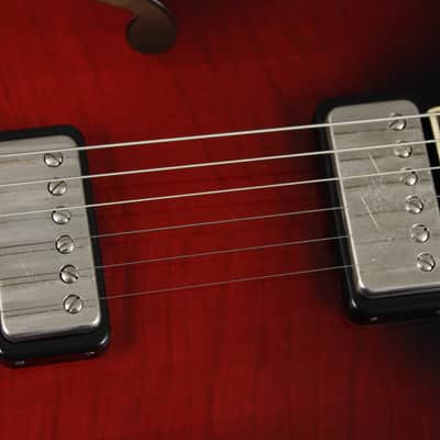 Hofner Verythin Standard 2004 - Cherry Burst image 6