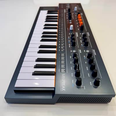Arturia MiniFreak Polyphonic Hybrid Synthesizer image 8