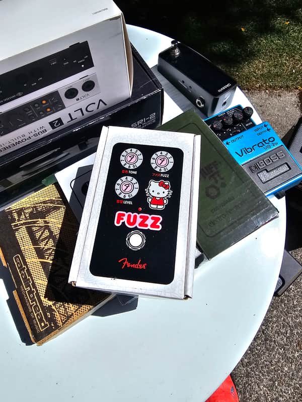 Fender Hello Kitty Fuzz