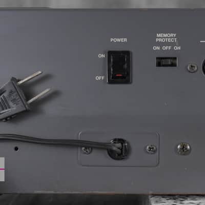 Roland Juno-106S Programmable Polyphonic Synthesizer in Good Condition image 18