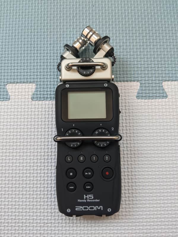 Zoom H5 Handy Recorder 2010s Black image 1