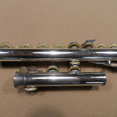 Yamaha YFL-221 Student Flute image 3