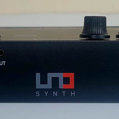 IK Multimedia UNO Analog Synth 2018 - Present - Black image 3