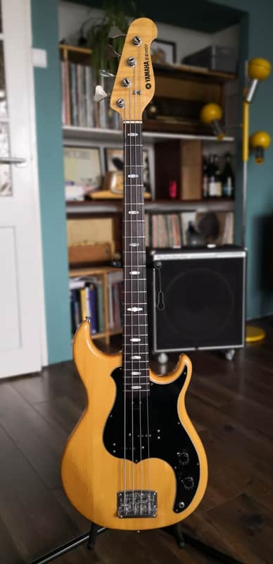 Vintage Yamaha BB1000 bass made in Japan 1978 w/ OHSC image 1