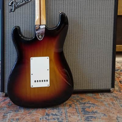 Fender American Vintage '70s Stratocaster 3 tone sunburst Rosewood Fretboard 2005 (Video attached) image 8