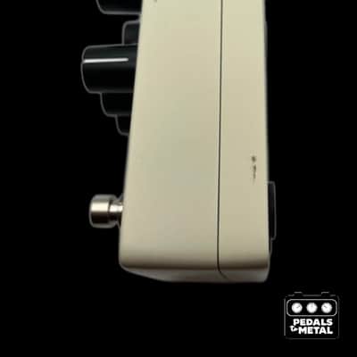 Universal Audio Evermore Studio Reverb 2023 - Present - Cream x130 image 2