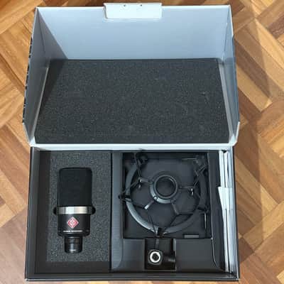 Neumann TLM 102 mt Studio Set with Shockmount 2013 - Present - Matte Black image 2