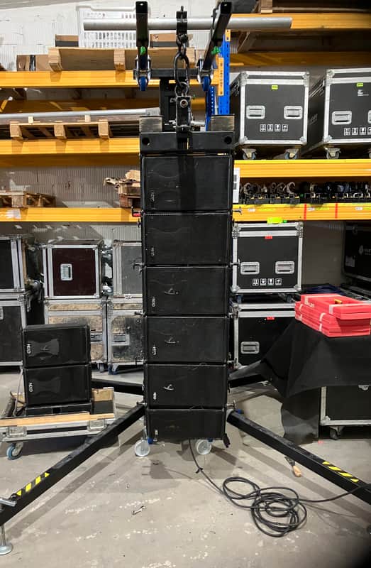 Impianto audio line array Nexo Geo S805 + sub Rs15 image 1