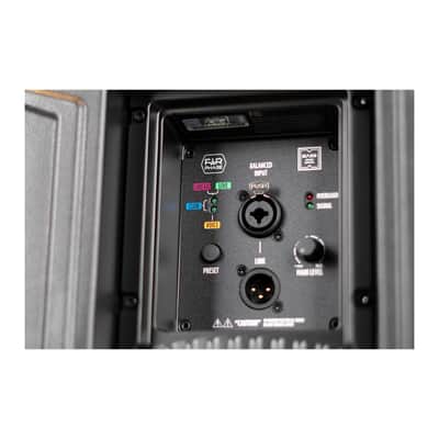 RCF EVOX-J9 2100 Watt Portable Active Three-Way Column Array Speaker System imagen 4