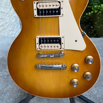 Gibson Les Paul Classic 2019 - 2023 - Honeyburst image 1