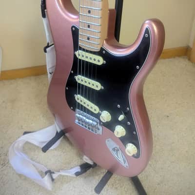 Fender American Performer Stratocaster with Maple Fretboard 2018 - 2019 - Penny image 2