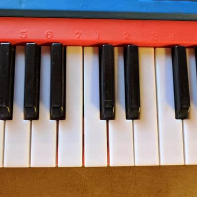 Techno-Beat Electronic Keyboard Concert Play/Demo Manley 2005 Red 54 Key, Battery Powered image 8